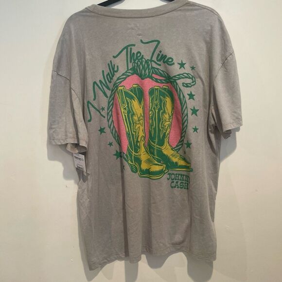 Ash Gray Tee with Green and Yellow Graphic - Picture 3 of 5